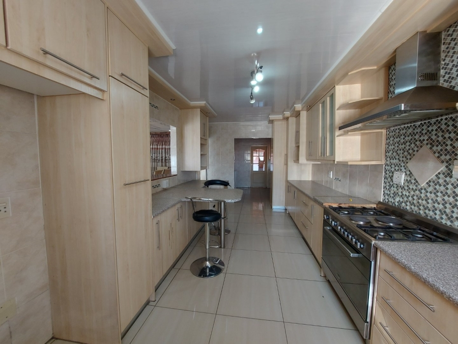 3 Bedroom Property for Sale in Universitas Ridge Free State